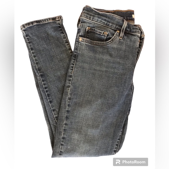 Levi’s | Women’s medium blue 311 shaping skinny jeans,  size 29 - Picture 11 of 12